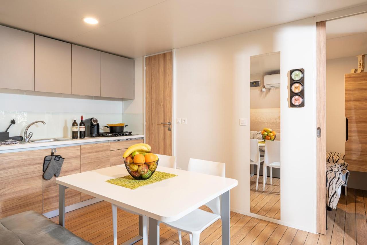 Mobile Home Joy Porton Biondi Rovinj Exterior foto