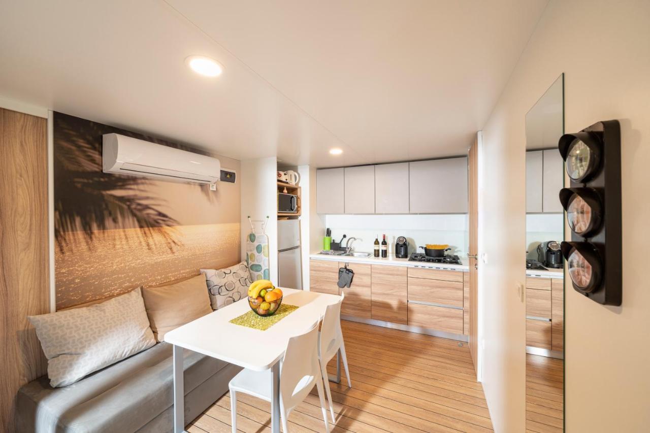 Mobile Home Joy Porton Biondi Rovinj Exterior foto