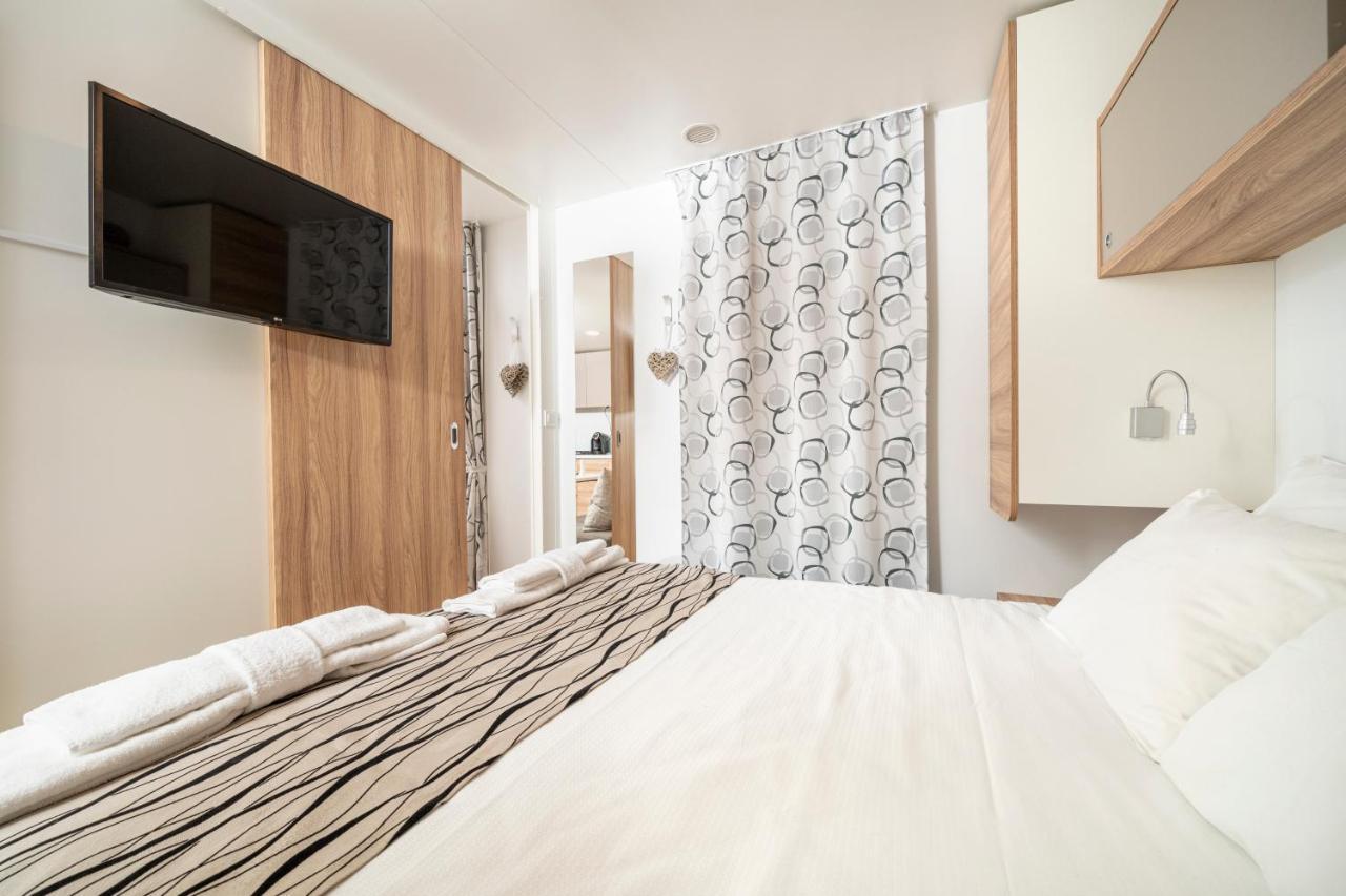 Mobile Home Joy Porton Biondi Rovinj Exterior foto